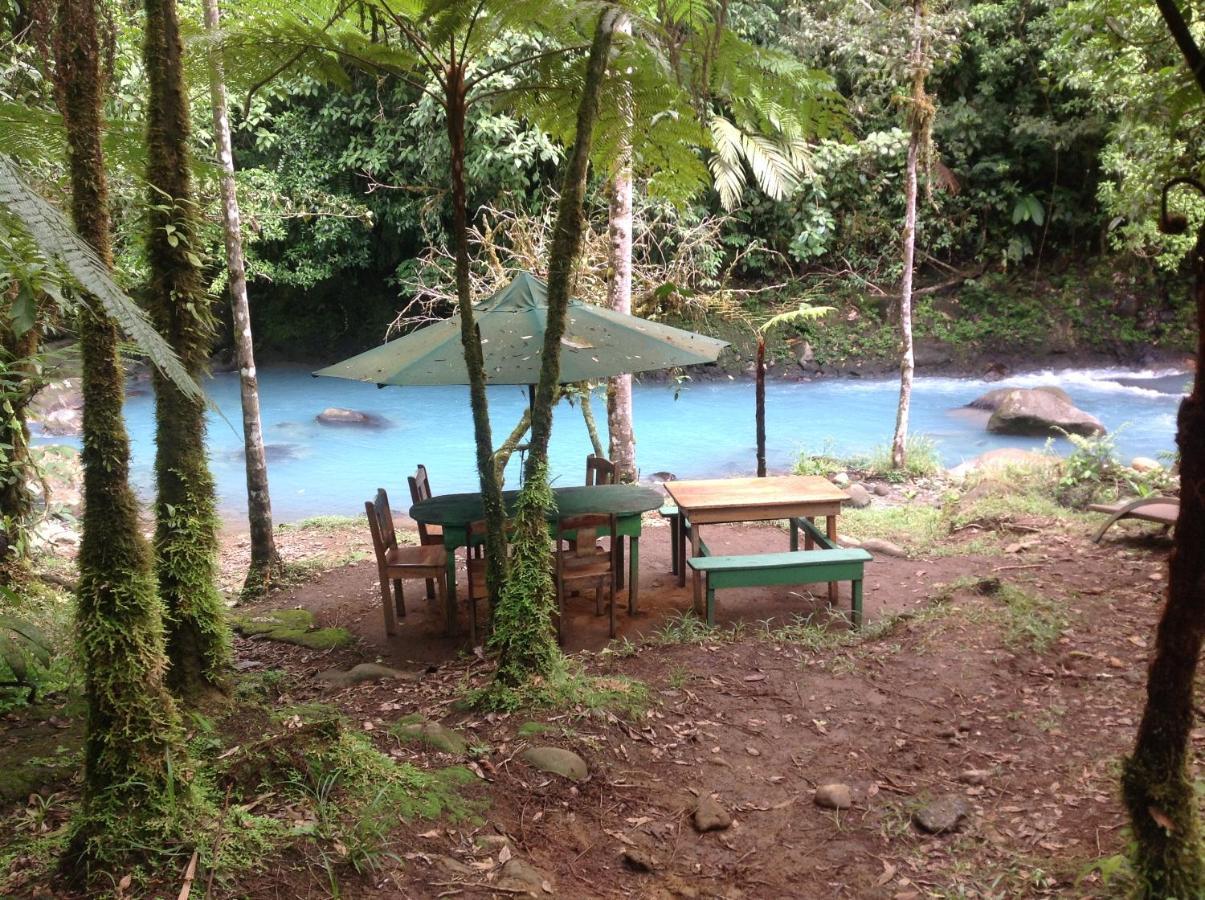 Cabinas Piuri Rio Celeste Exterior photo