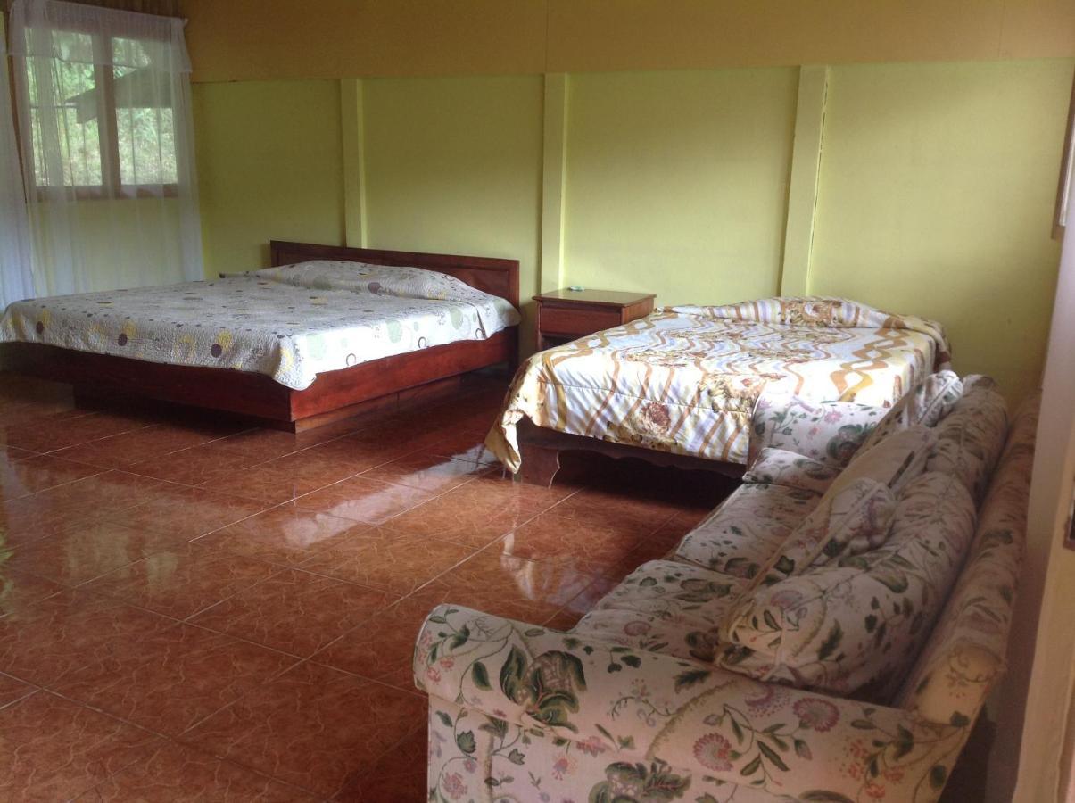 Cabinas Piuri Rio Celeste Exterior photo