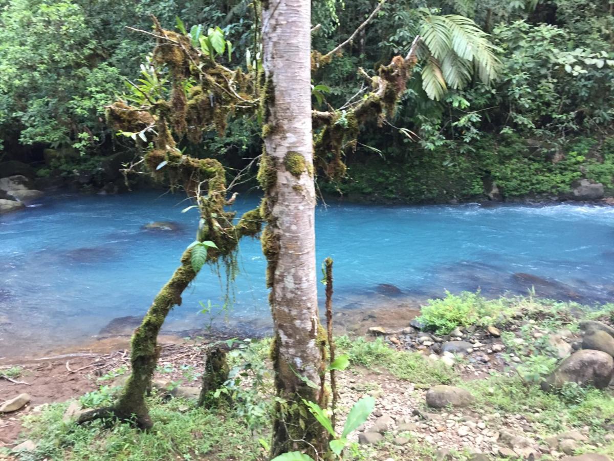 Cabinas Piuri Rio Celeste Exterior photo