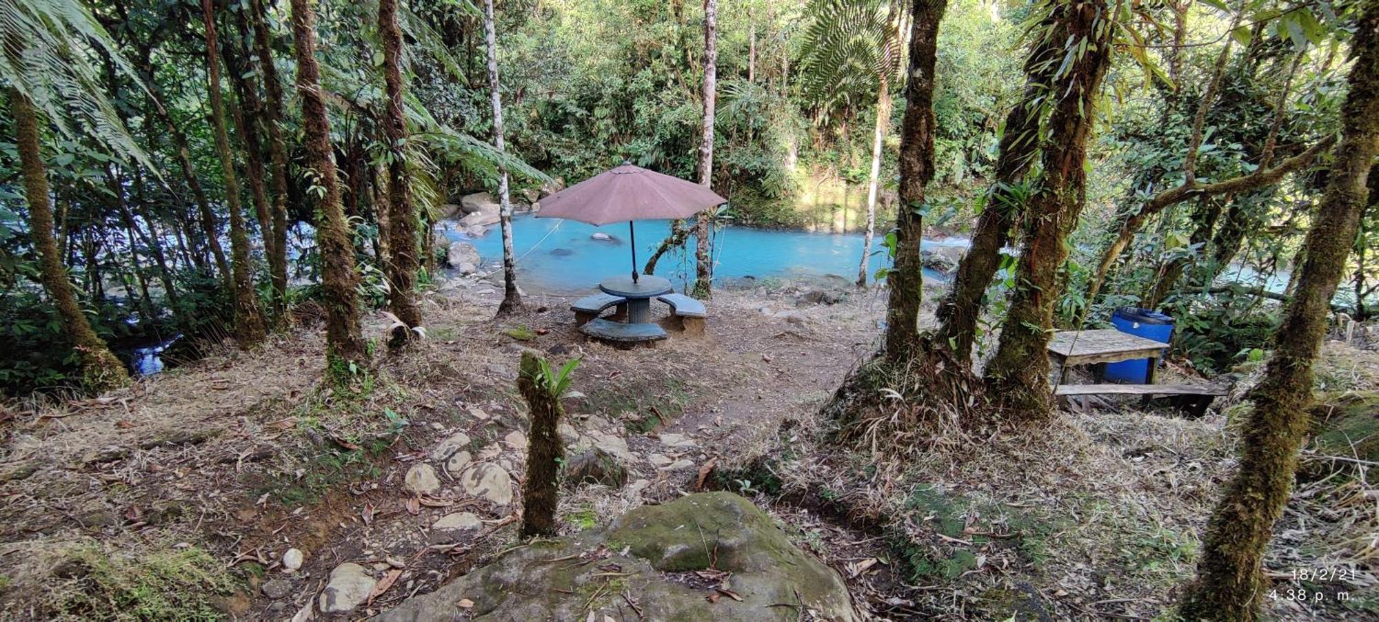 Cabinas Piuri Rio Celeste Exterior photo