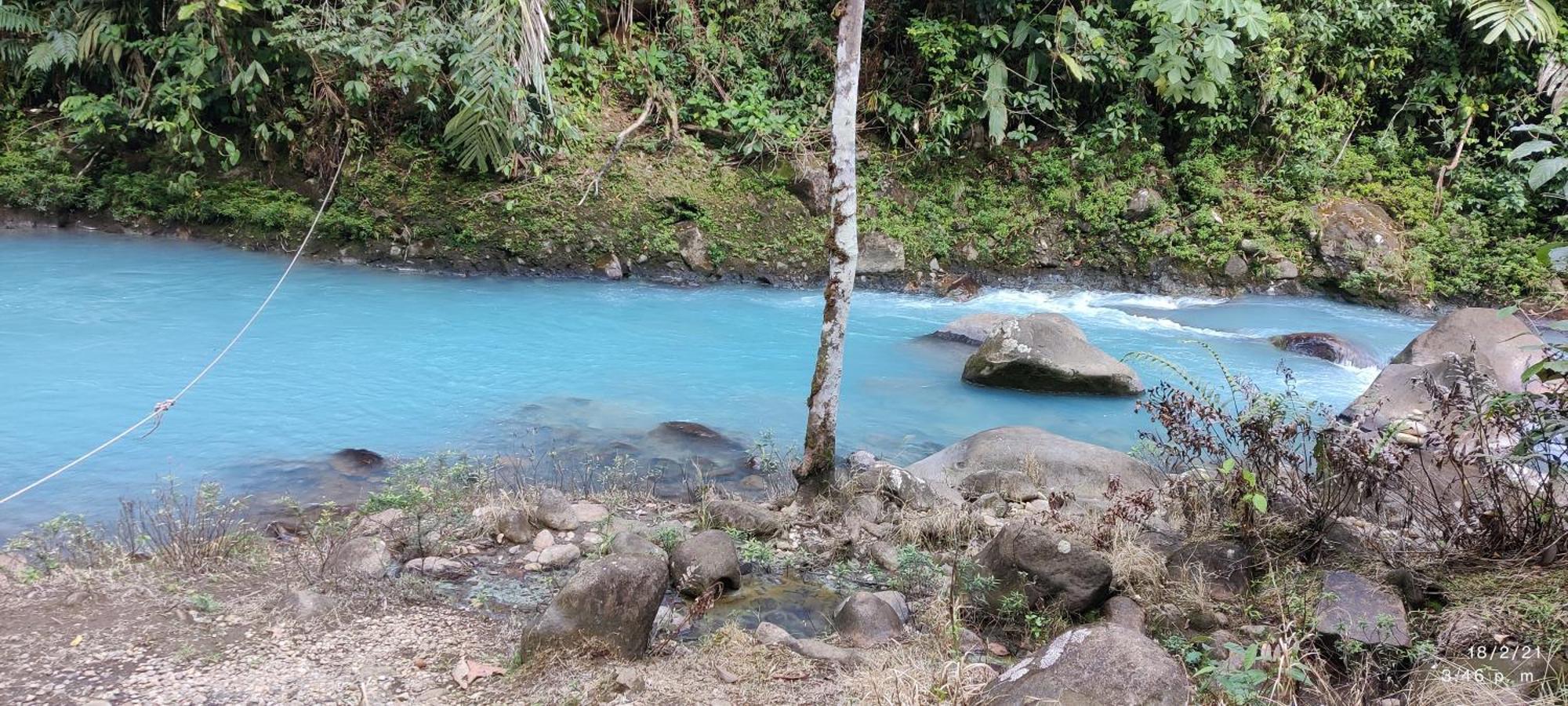 Cabinas Piuri Rio Celeste Exterior photo